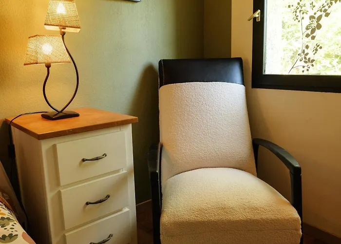 Chez Babeth فندق مبيت وإفطار فينوف ليز أفيجْنْ