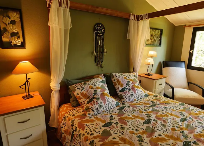 Chez Babeth فندق مبيت وإفطار فينوف ليز أفيجْنْ